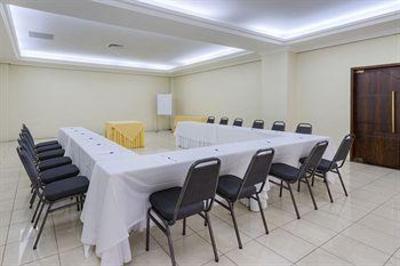 фото отеля Golden Tulip Recife Palace