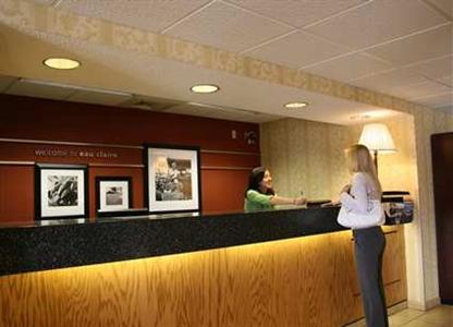 фото отеля Hampton Inn Eau Claire