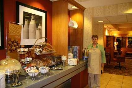 фото отеля Hampton Inn Eau Claire