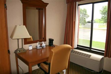 фото отеля Hampton Inn Eau Claire