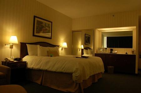 фото отеля Hampton Inn by Hilton Ottawa