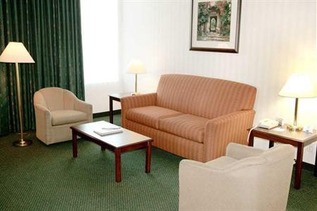 фото отеля Hampton Inn by Hilton Ottawa