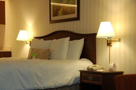 фото отеля Hampton Inn by Hilton Ottawa