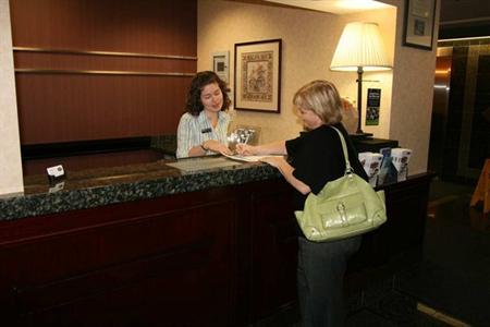 фото отеля Hampton Inn by Hilton Ottawa