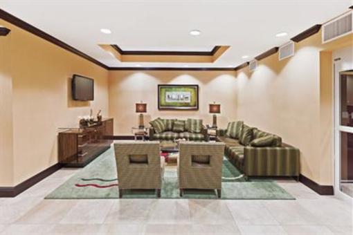 фото отеля Holiday Inn Express Hotel & Suites El Paso