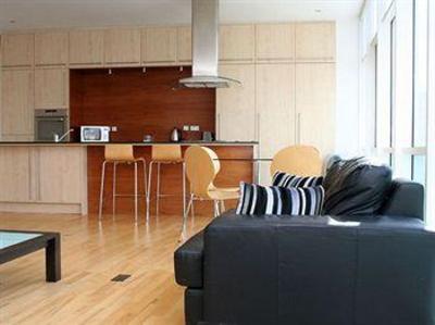 фото отеля Glasgow Lofts Fleming House Apartments Hotel
