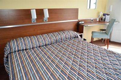 фото отеля Hotel Rouen Saint Sever