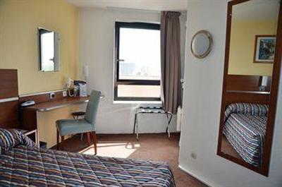 фото отеля Hotel Rouen Saint Sever