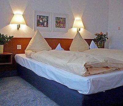 фото отеля Hotel Gertrudenhof Cologne