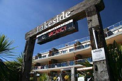 фото отеля Lakeside Serviced Apartments