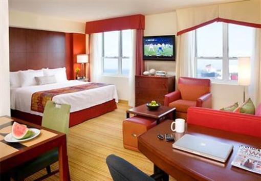 фото отеля Residence Inn by Marriott Long Beach Downtown