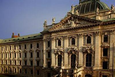 фото отеля Hotel Koenigshof  Munich