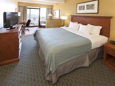 фото отеля Country Inn & Suites Virginia Beach Oceanfront