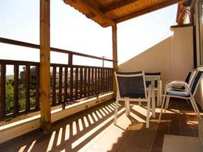 фото отеля Mikro Village Hotel