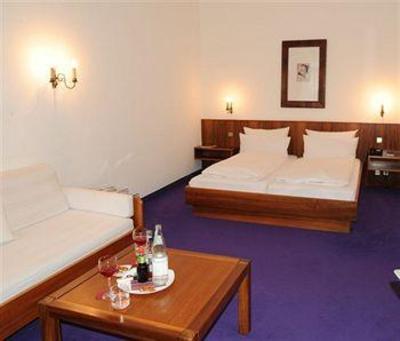 фото отеля Hotel Etol