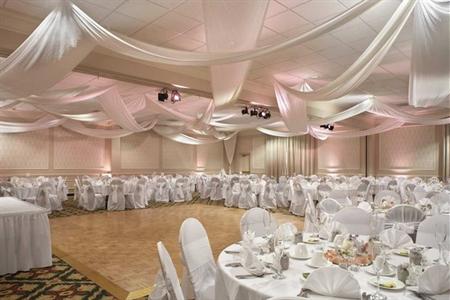 фото отеля Doubletree by Hilton Hotel Akron - Fairlawn