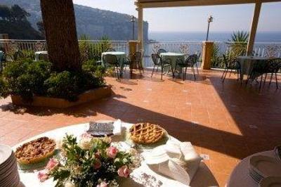 фото отеля Hotel Sporting Vico Equense