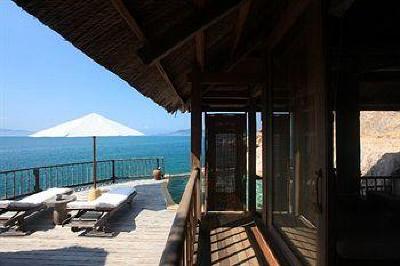 фото отеля Six Senses Ninh Van Bay