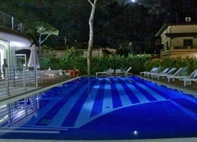 фото отеля Mondial Resort Pietrasanta