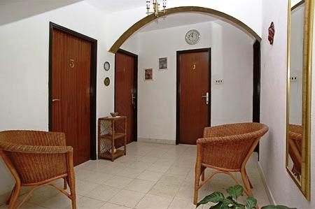 фото отеля Dragan's Den