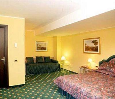 фото отеля Polo Hotel Usmate Velate