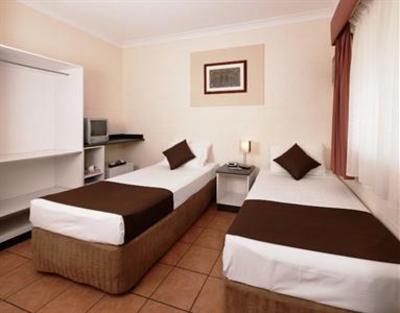 фото отеля Cairns Queens Court