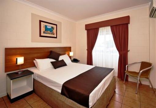 фото отеля Cairns Queens Court