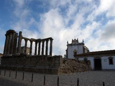 фото отеля Pousada Dos Loios de Evora