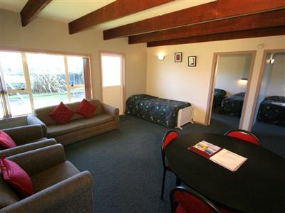 фото отеля 252 Beachside Motels & Holiday Park