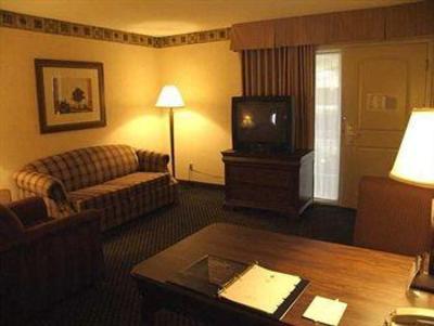 фото отеля Embassy Suites Hotel Colorado Springs