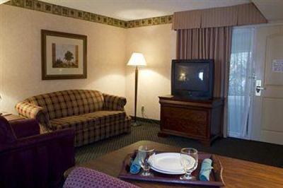 фото отеля Embassy Suites Hotel Colorado Springs