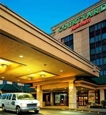 фото отеля Courtyard Hotel LaGuardia Airport New York City