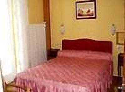 фото отеля Hotel Bellevue Chambon Sur Lac
