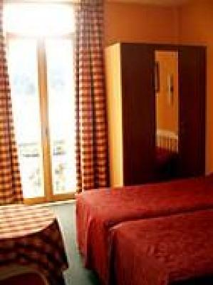 фото отеля Hotel Bellevue Chambon Sur Lac