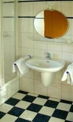 фото отеля Hotel Im Ziegelweg Garni Rust