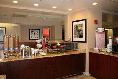 фото отеля Hampton Inn Columbia Northeast