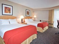 Holiday Inn Express Edmonton Downtown