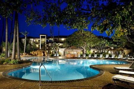 фото отеля Embassy Suites Mandalay Beach Hotel & Resort