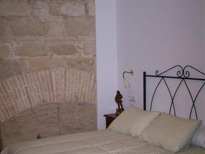 фото отеля Hostal Fenix