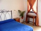 фото отеля Hostal Fenix