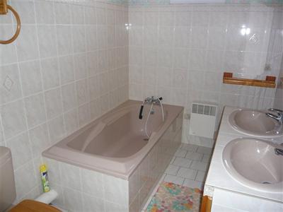 фото отеля Holiday House 13 Pl Des Fregates La Bree les Bains