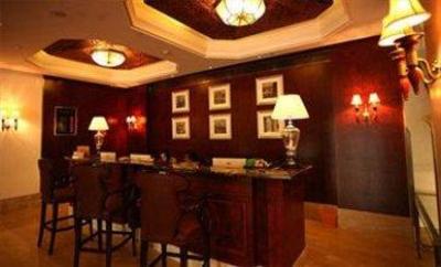 фото отеля Aventine Town Hotel