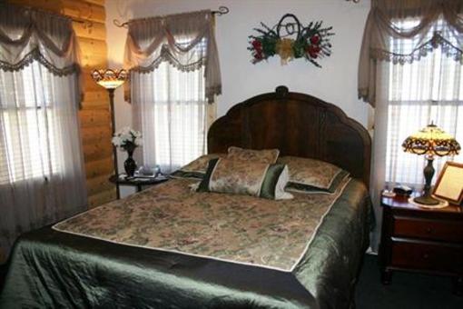 фото отеля Elkwood Manor Luxury Bed & Breakfast