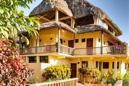 фото отеля Sleeping Giant Rainforest Lodge
