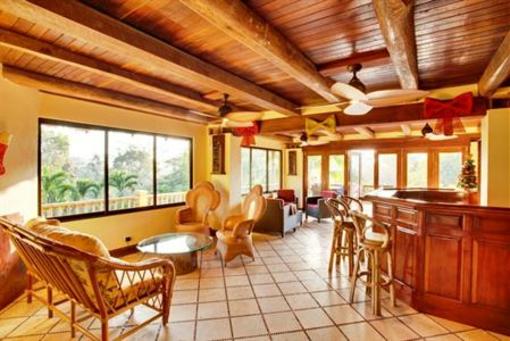 фото отеля Sleeping Giant Rainforest Lodge