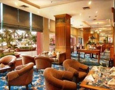 фото отеля Grand Aquila Hotel Bandung