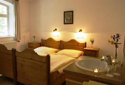 фото отеля Wildbad Tagungsort Rothenburg