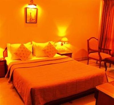 фото отеля Kailash Parbat Hotel