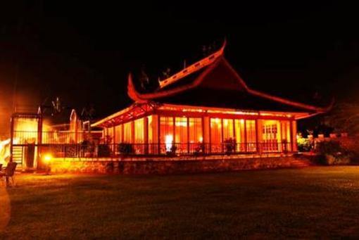 фото отеля Kailash Parbat Hotel
