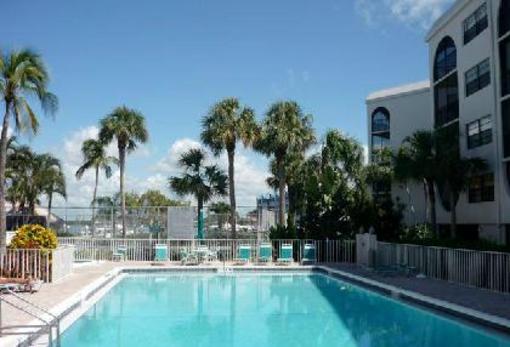 фото отеля Anglers Cove Condominiums
